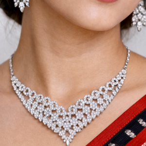 Her Wing - White Necklace Set With Earring